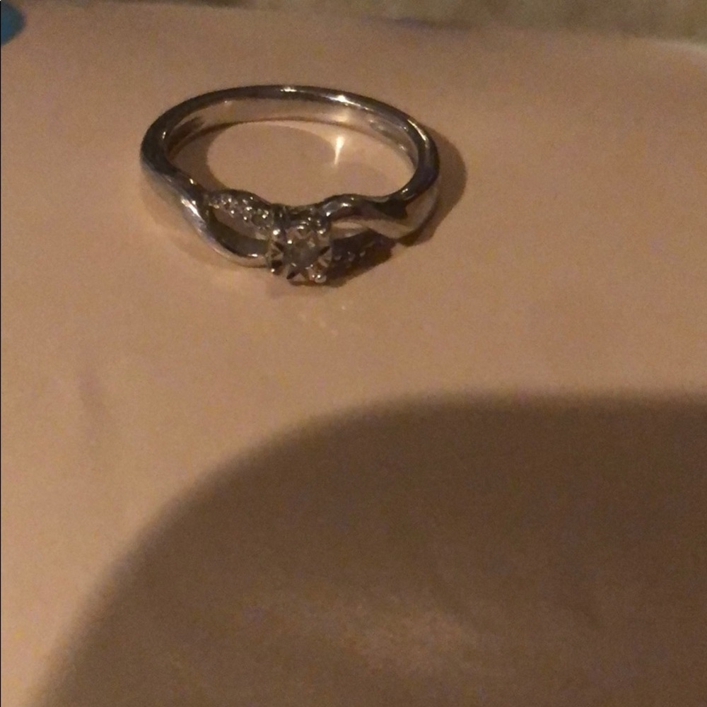 Diamond ring